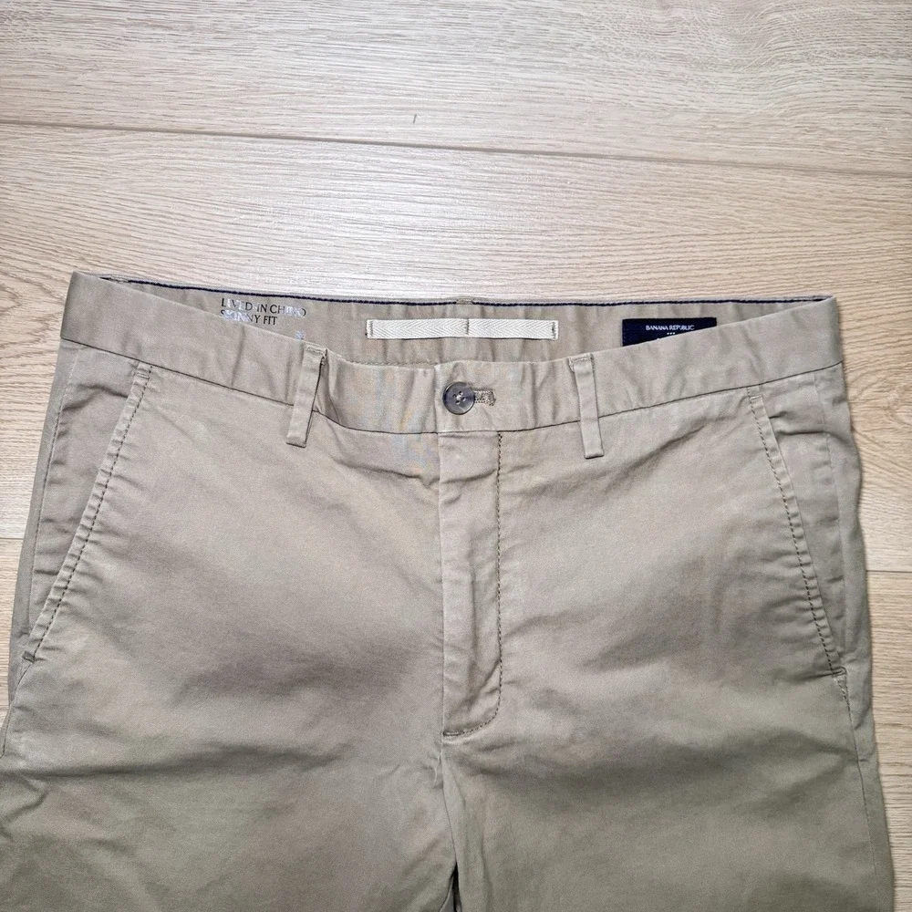Banana Republic‎ Men's 32x32(31.5) Lived-In Chino Pants Khaki Flat Front